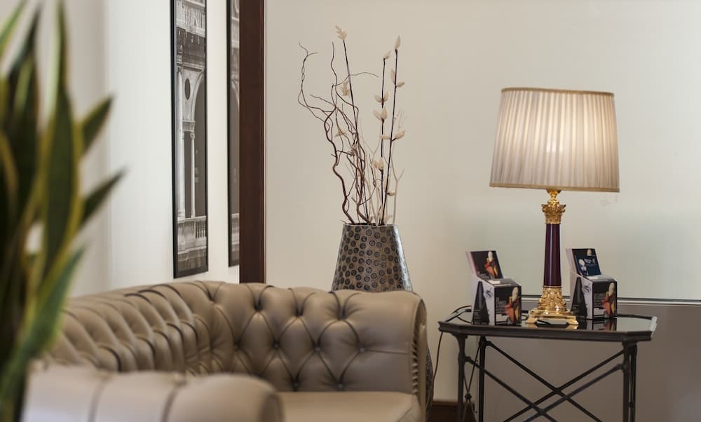 SHG Hotel De La Ville