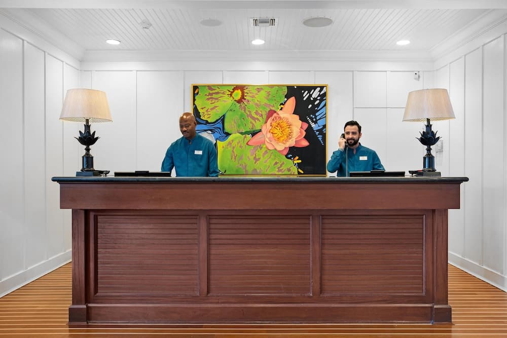 Tranquility Bay Beachfront Hotel and Resort