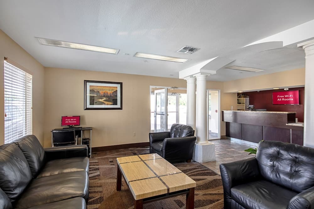 Red Roof Inn San Marcos