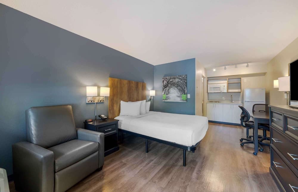 Extended Stay America Suites Miami Airport Doral