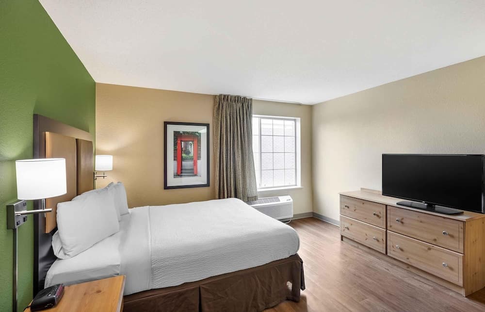 Extended Stay America Suites Milwaukee Brookfield