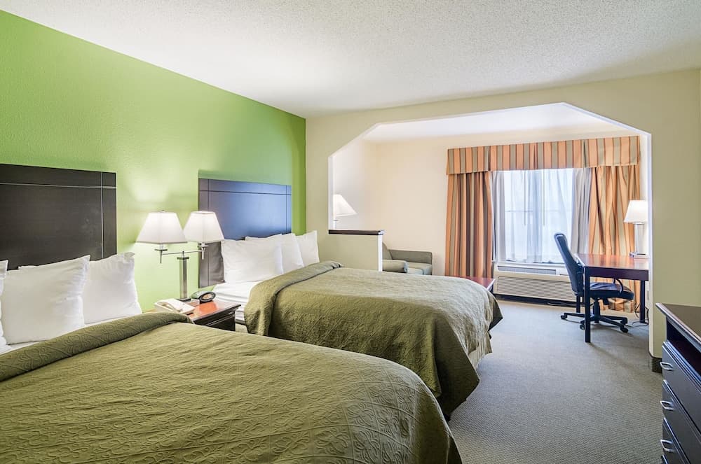 Quality Inn & Suites Harvey - Chicago Southland