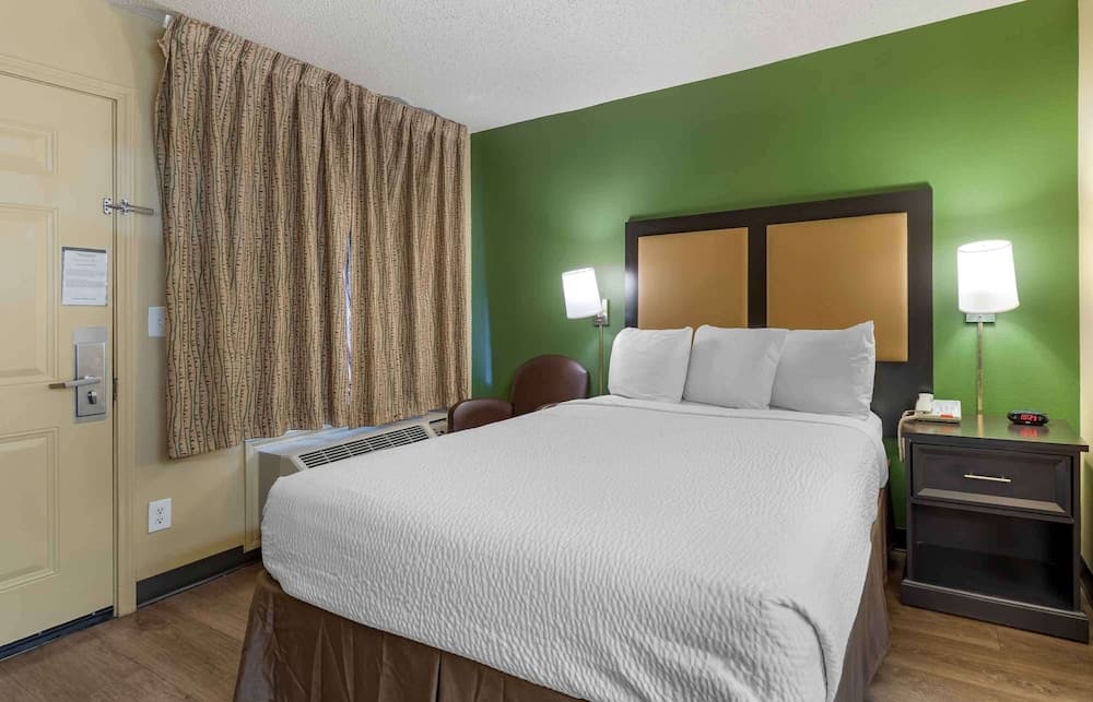 Extended Stay America Select Suites Denver Aurora South