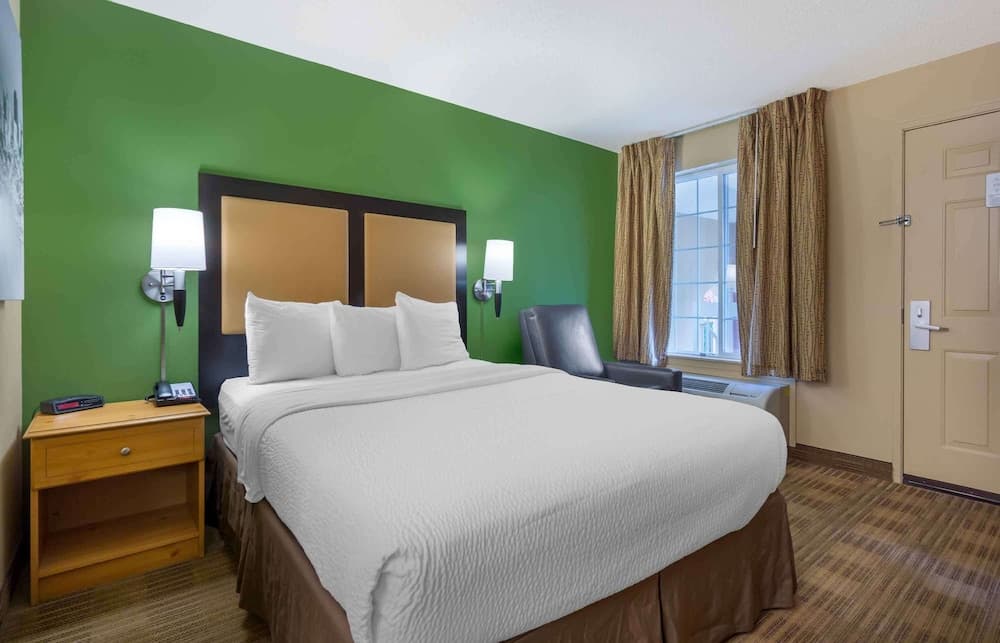 Extended Stay America Suites Seattle Bellevue Factoria