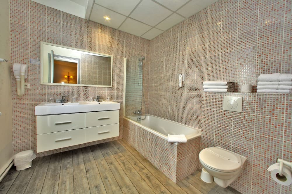 The Originals City, Hotel de Bordeaux, Bergerac center