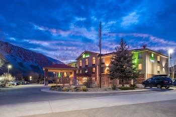 Holiday Inn Express Glenwood Springs, an IHG Hotel