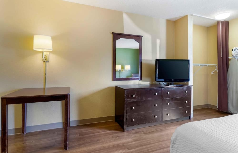 Extended Stay America Suites Houston NASA Johnson Space Ctr