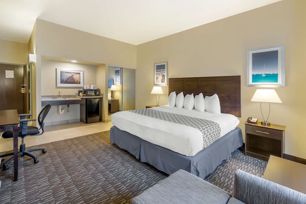 Best Western Naples Plaza Hotel