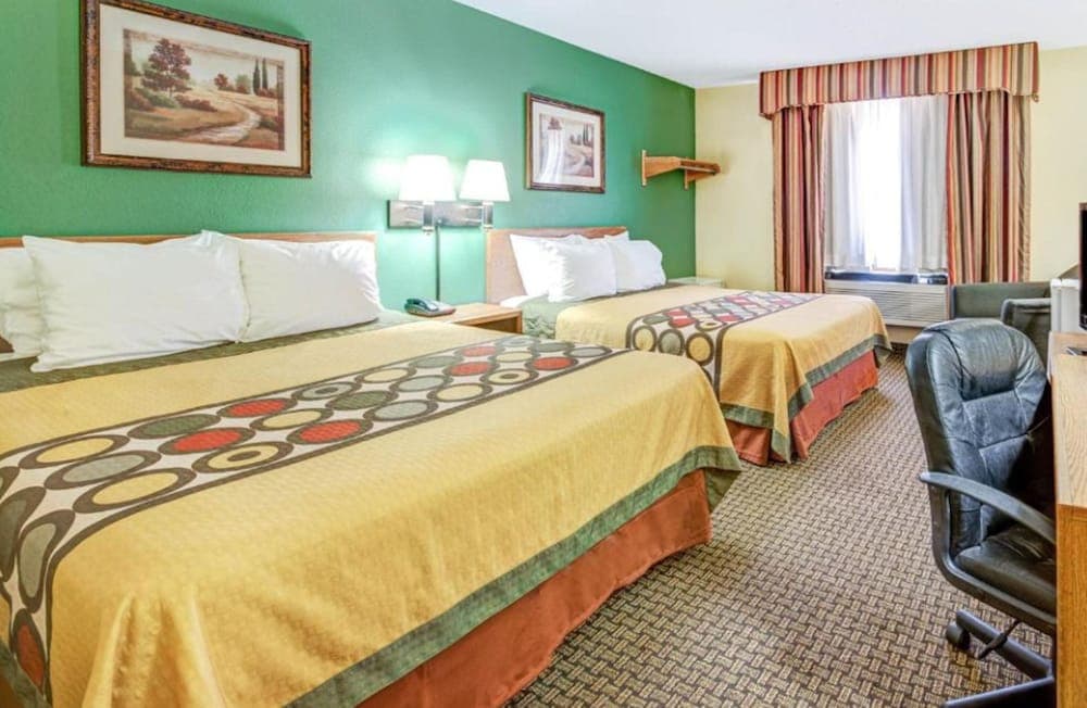 Super 8 by Wyndham McKinney/Plano Area