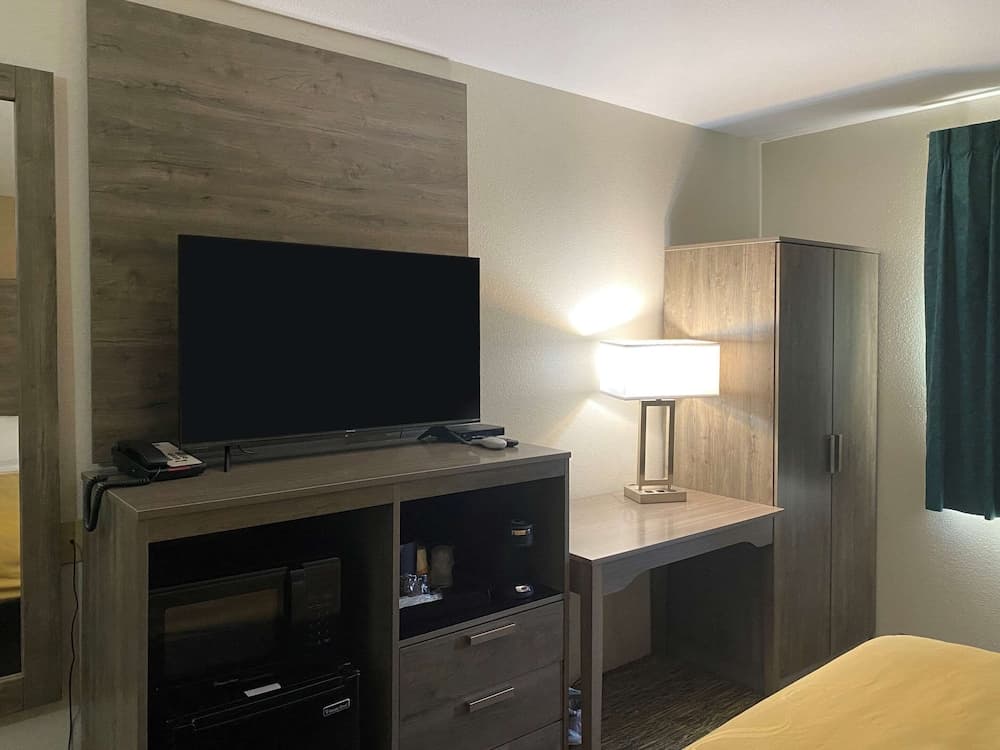 Quality Inn Albuquerque East I-40 Juan Tabo Exit