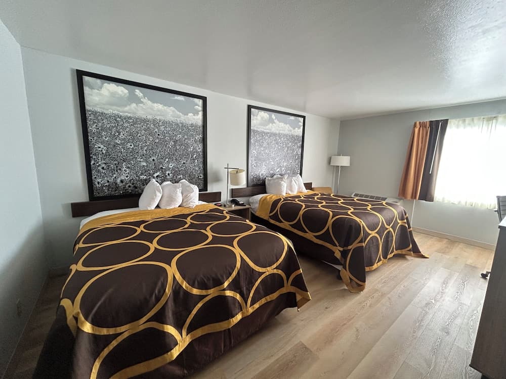 Super 8 by Wyndham Sterling CO