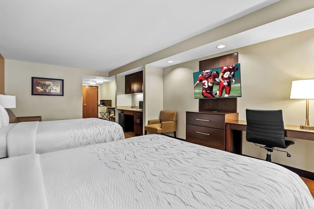 Red Roof Inn PLUS+ & Suites Malone