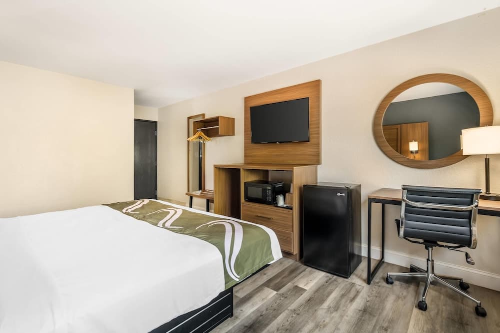 Quality Inn Chesapeake - Greenbrier