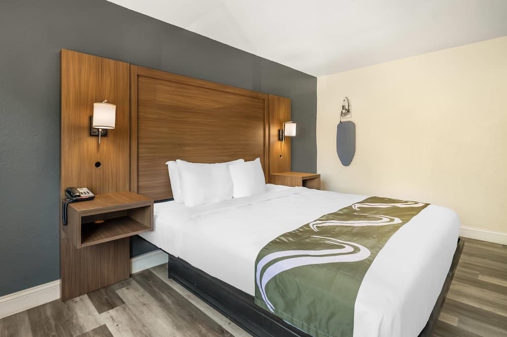 Quality Inn Chesapeake - Greenbrier