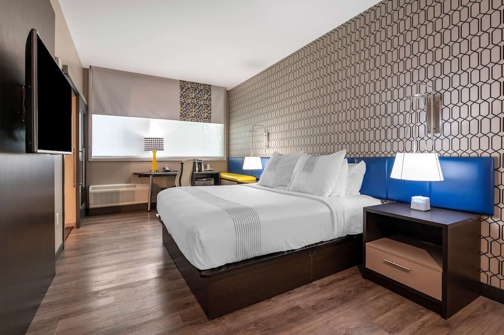 GLō Best Western Lexington