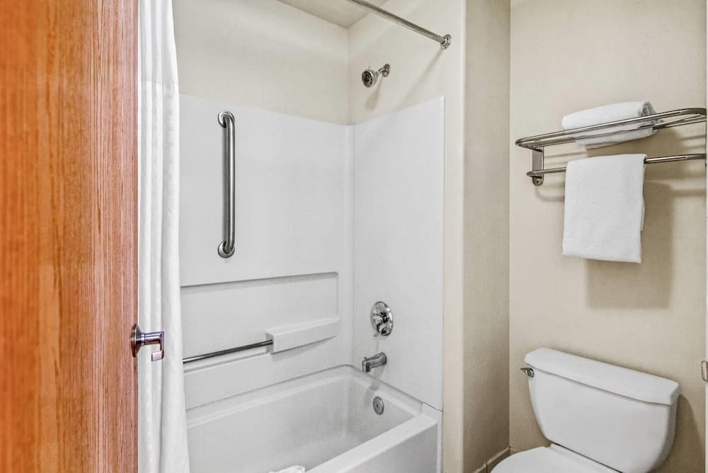 Quality Inn & Suites Vail Valley