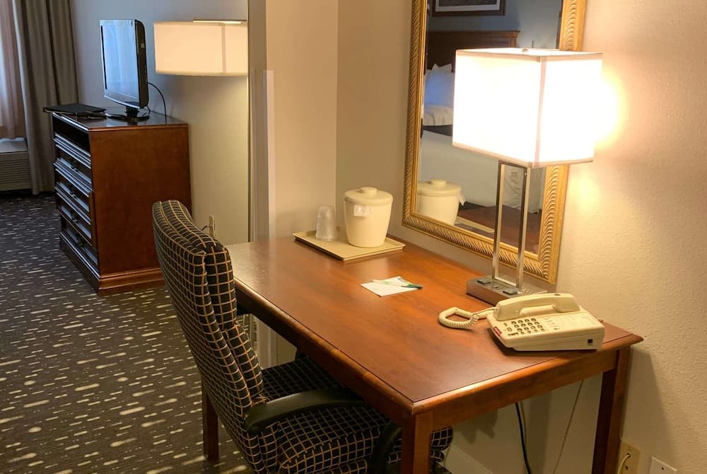 Wingate by Wyndham Brighton