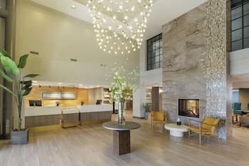 Hotel Trilogy Albany Airport, Tapestry Collection by Hilton