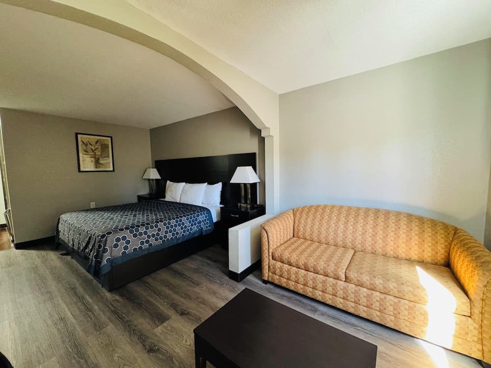 Econo Lodge Inn & Suites Centerville