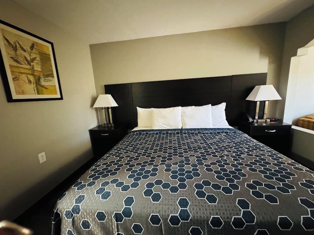 Econo Lodge Inn & Suites Centerville