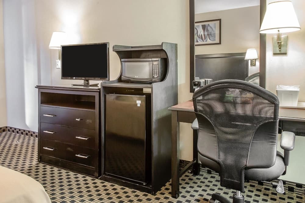 Econo Lodge West Haven