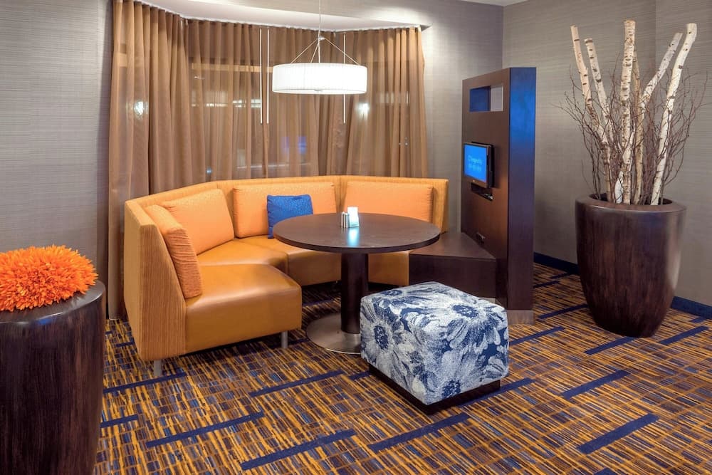 Courtyard by Marriott Winston-Salem Hanes Mall