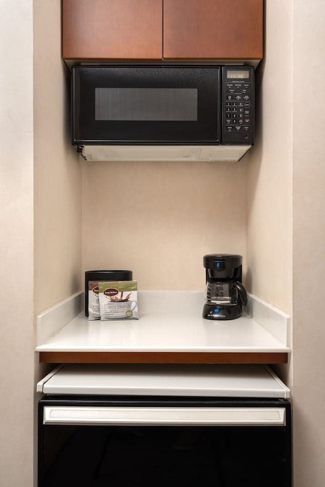 Days Inn & Suites by Wyndham Denver International Airport