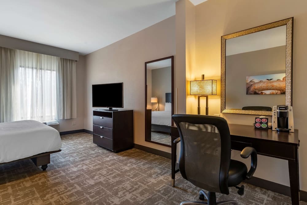 Best Western Plus Dalton Inn