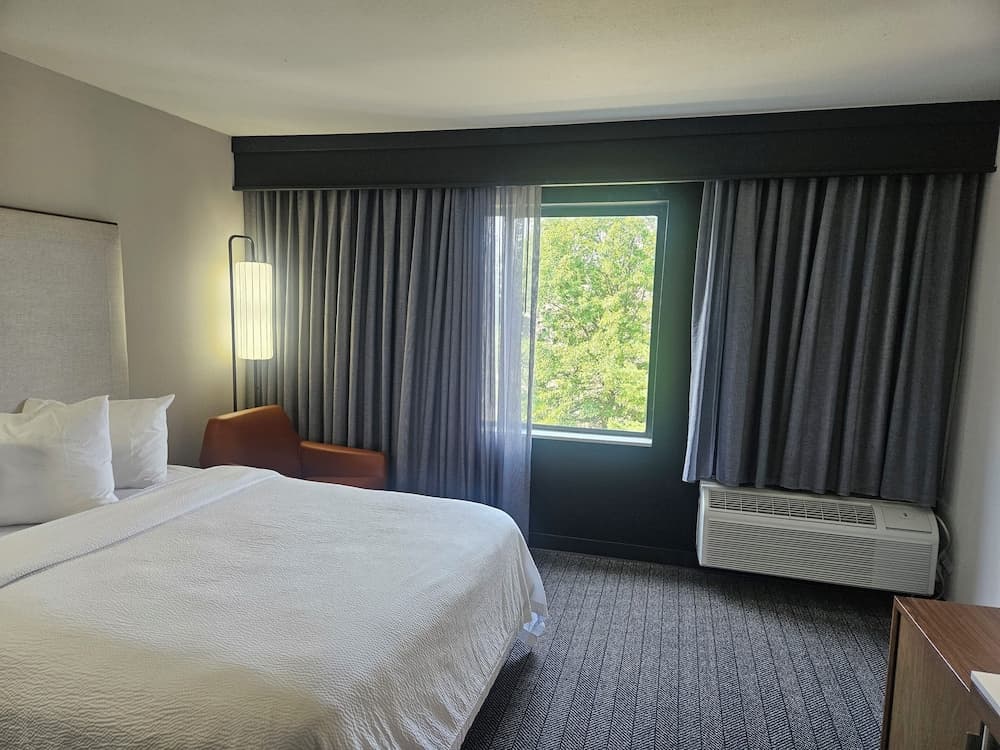 Courtyard Lexington South/Hamburg Place