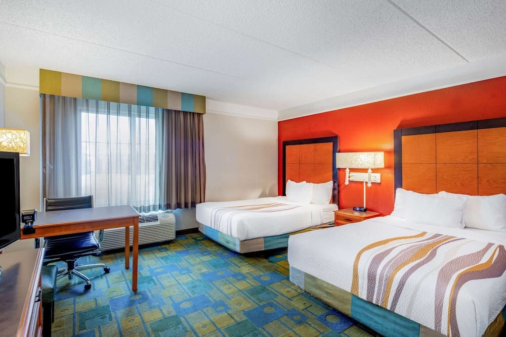 La Quinta Inn & Suites by Wyndham Fremont / Silicon Valley