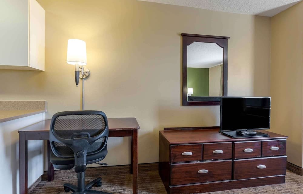 Extended Stay America Suites Dallas Greenville Avenue