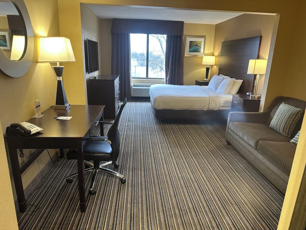 Wingate by Wyndham Harrisburg Near Hershey