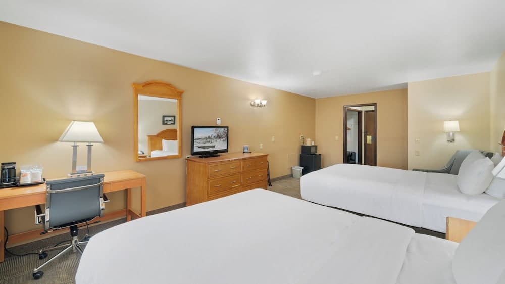 Clarion Hotel & Suites Fairbanks near Ft. Wainwright