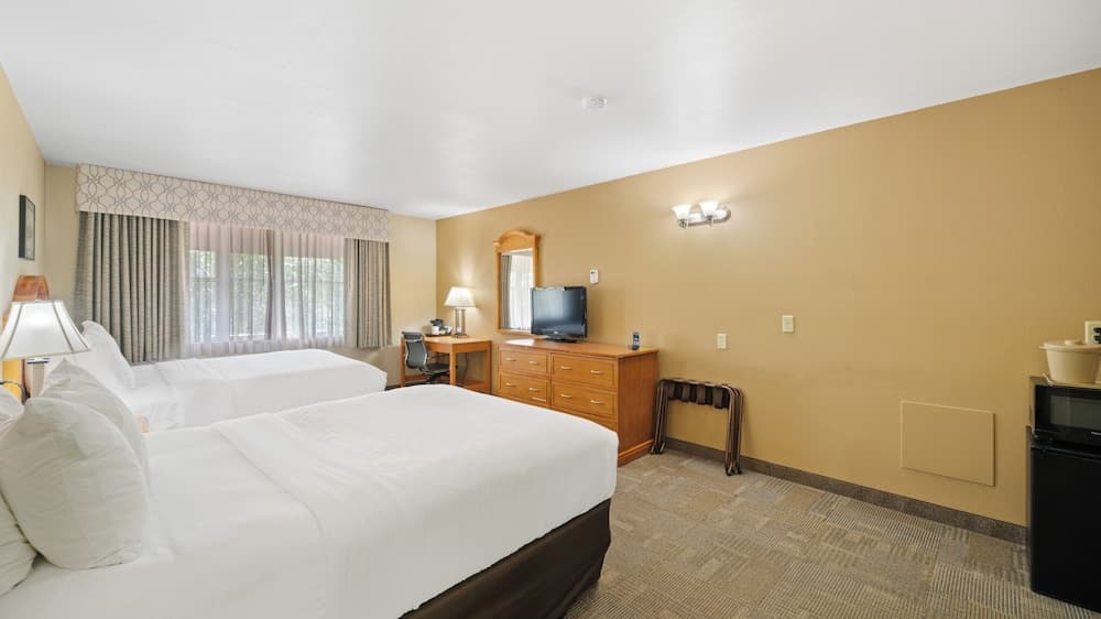 Clarion Hotel & Suites Fairbanks near Ft. Wainwright