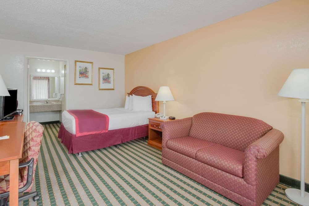 Days Inn by Wyndham Asheville West