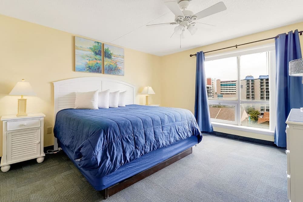 North Shore Oceanfront Resort Hotel with Waterpark