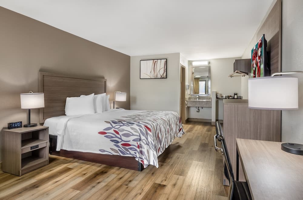 Red Roof Inn Staunton