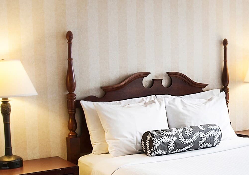 Crowne Plaza Niagara Falls Fallsview, an IHG Hotel