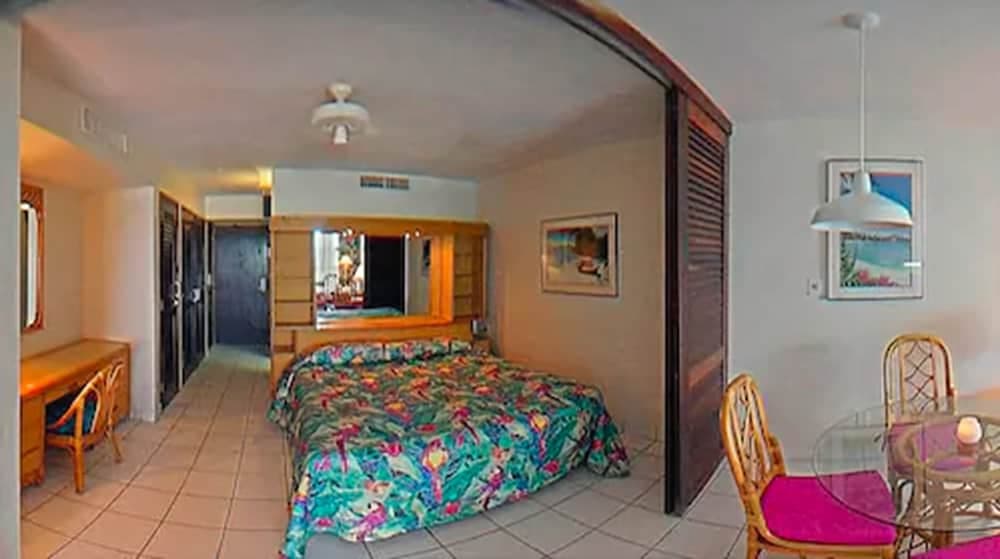 Sapphire Beach Resort