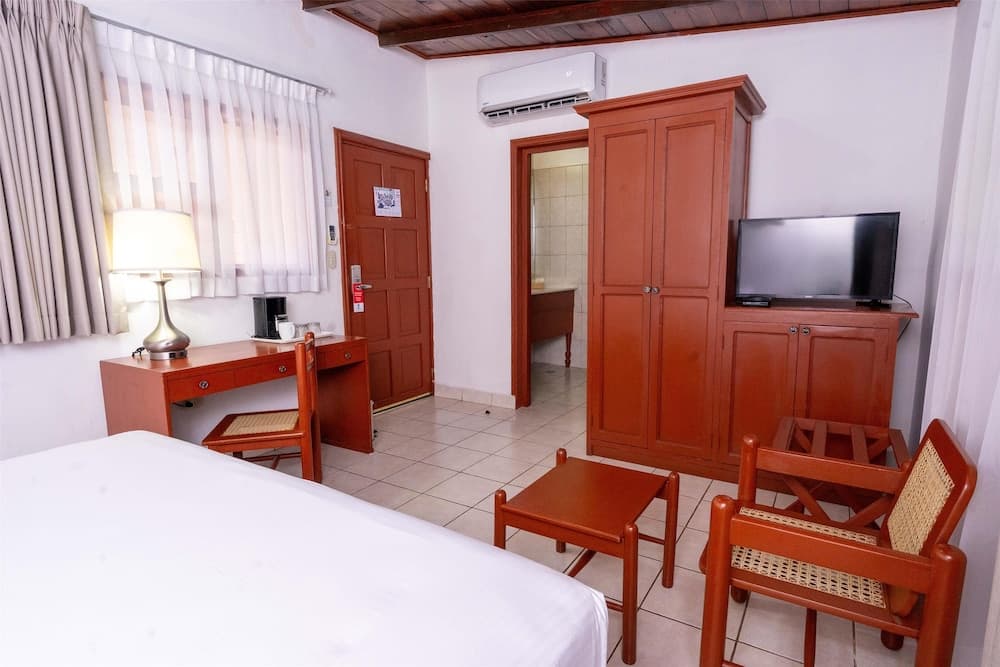 Best Western Las Mercedes Airport