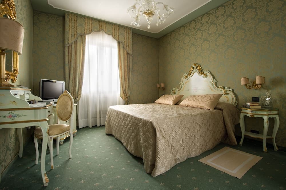 Hotel Carlton on the Grand Canal