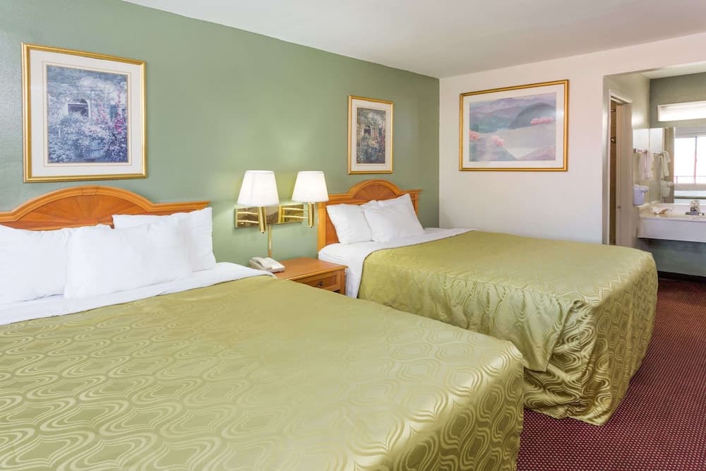 Days Inn by Wyndham San Bernardino