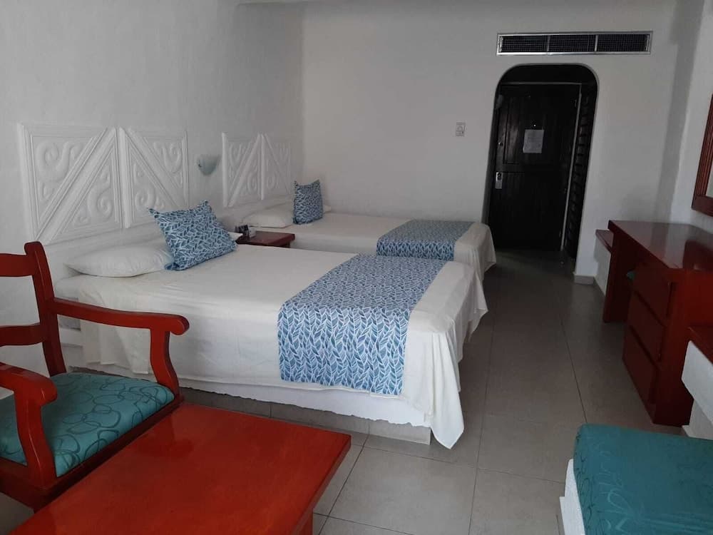 Los Angeles Locos - All Inclusive