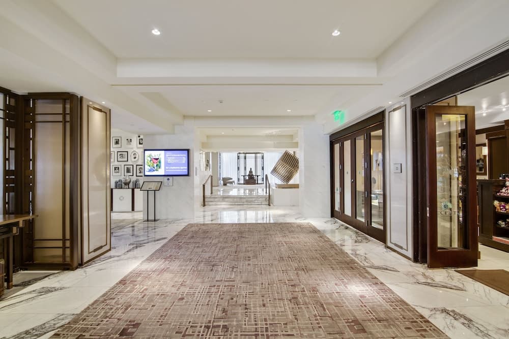 Sheraton Universal Hotel