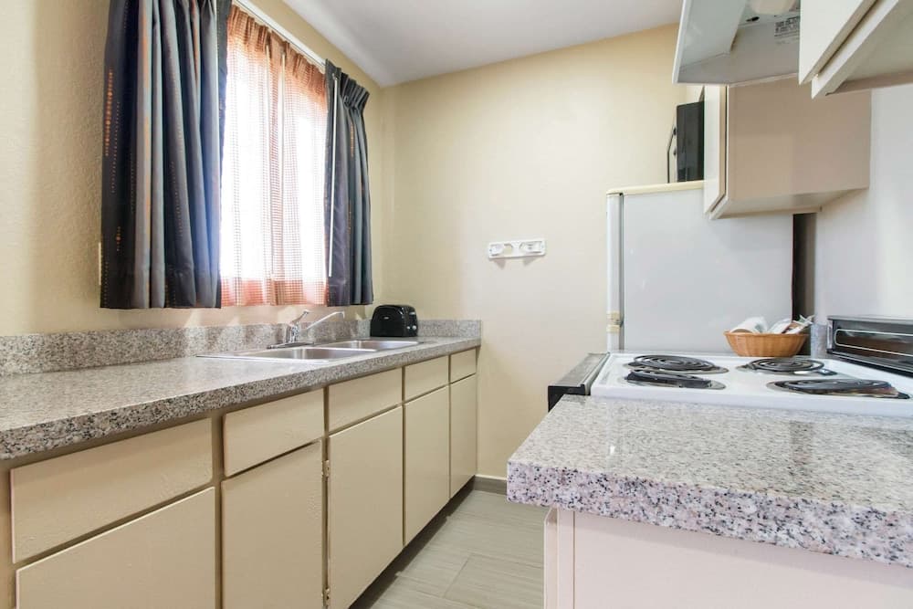 Quality Inn & Suites Crescent City Redwood Coast