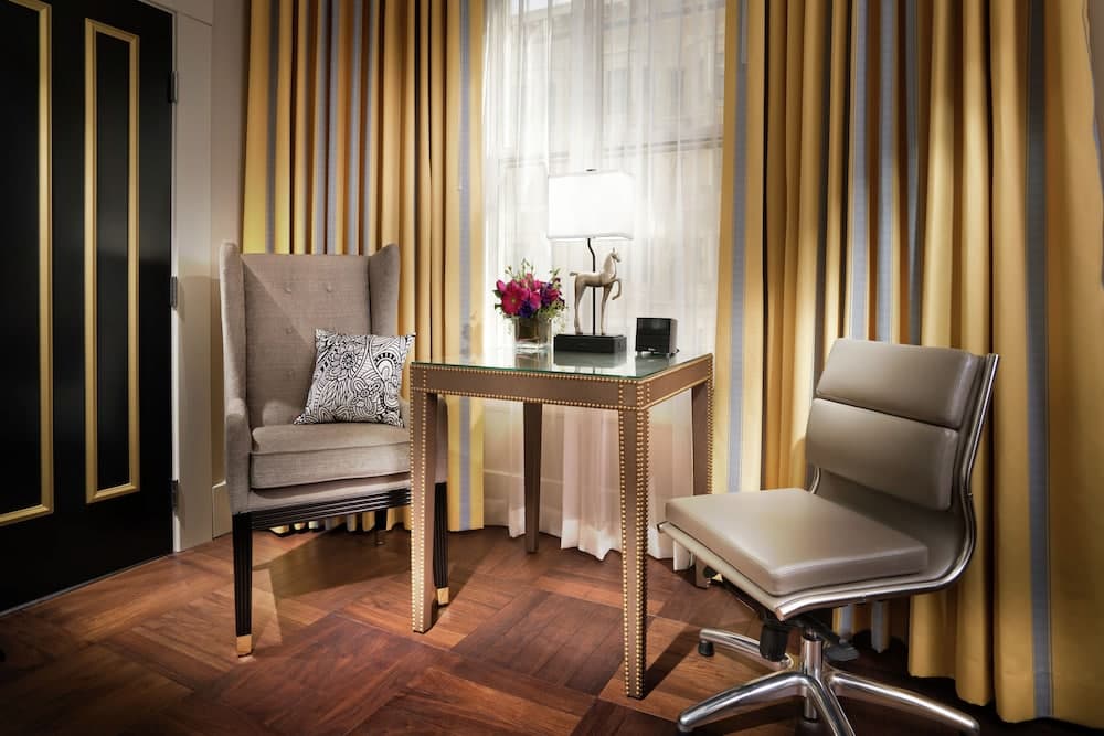 Staypineapple, An Elegant Hotel, Union Square