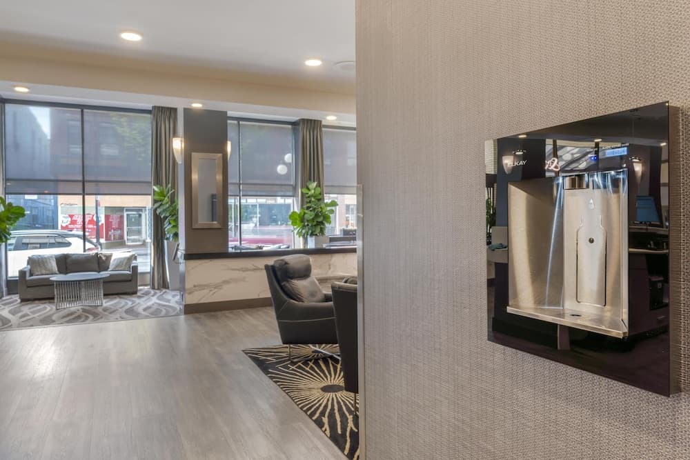 Best Western Plus Carlton Plaza Hotel