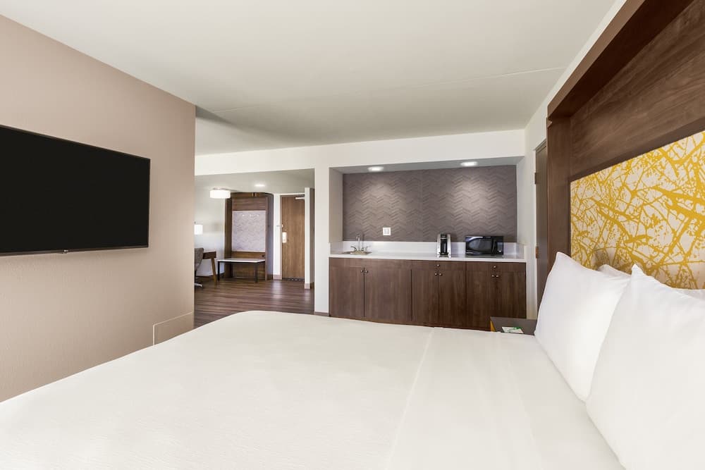 Holiday Inn La Mirada – Buena Park by IHG