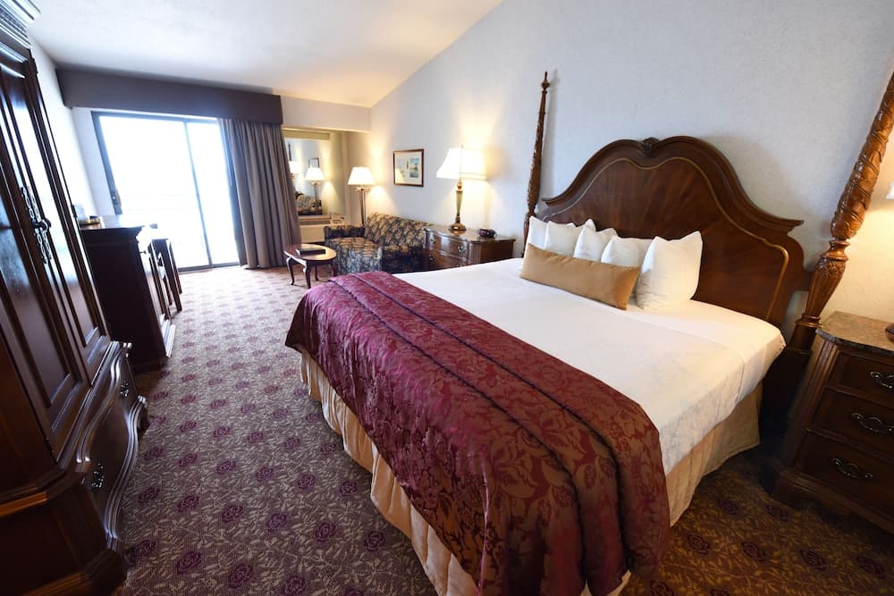 Best Western Plus Dockside Waterfront Inn