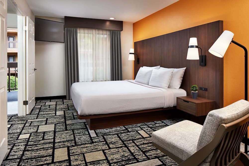 Best Western Plus Meridian Inn & Suites, Anaheim-Orange